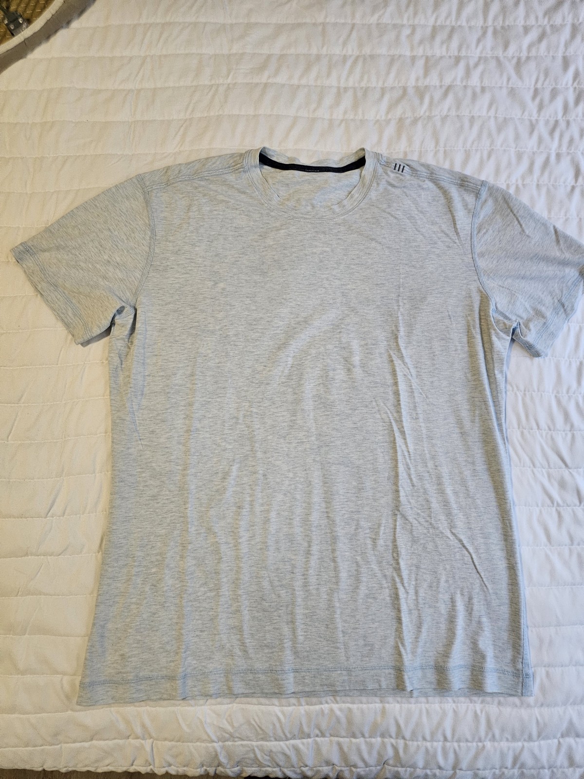 Lululemon Men's Baby Blue Workout Tshirt Size Large Short Sleeve gallery