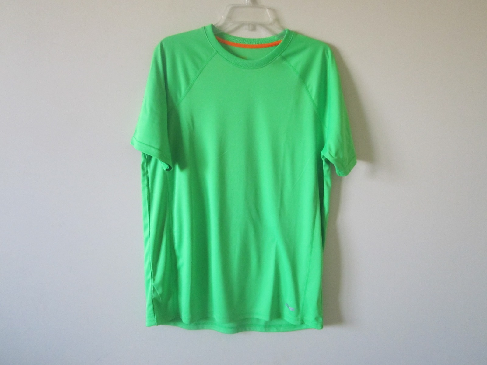 Tek Gear® Performance Men’s Tee Neon Green L MSRP $24 NWT gallery