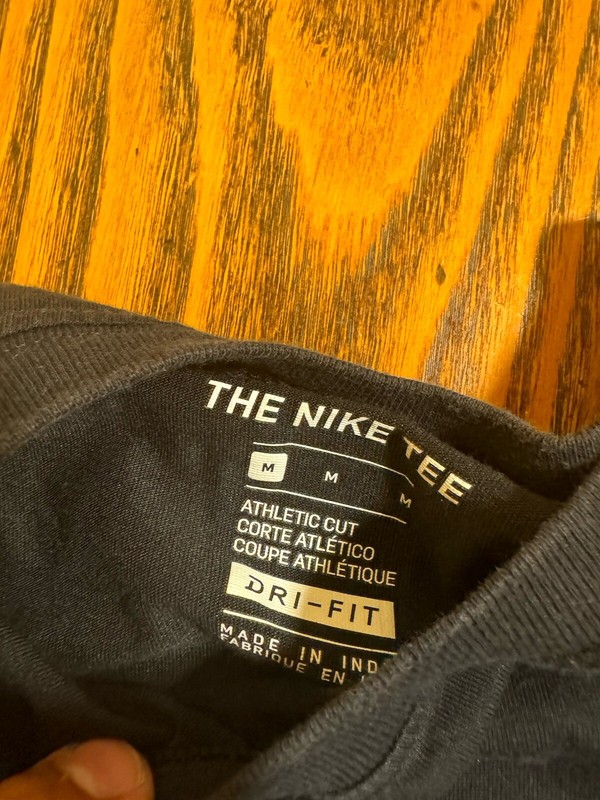 Dwayne Wade Men’s Small Nike Shirt gallery