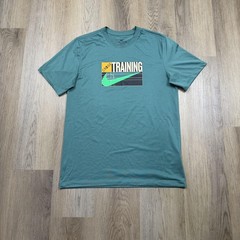Nike Cross Training Shirt Mens Medium Green Dri-FIT Graphic Athletic Tee