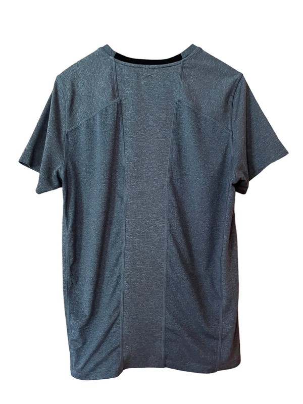 Calvin Klein Men’s Size Medium Performance Regular Fit Athletic Shirt Gray gallery