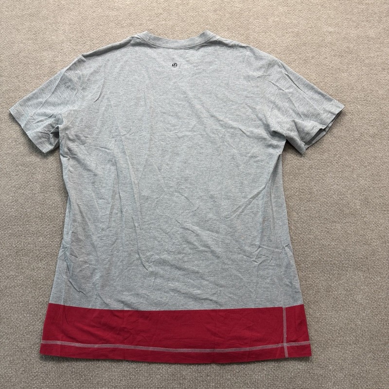 Lululemon Athletica Grey Red Color-Block T Shirt Men’s Size L gallery