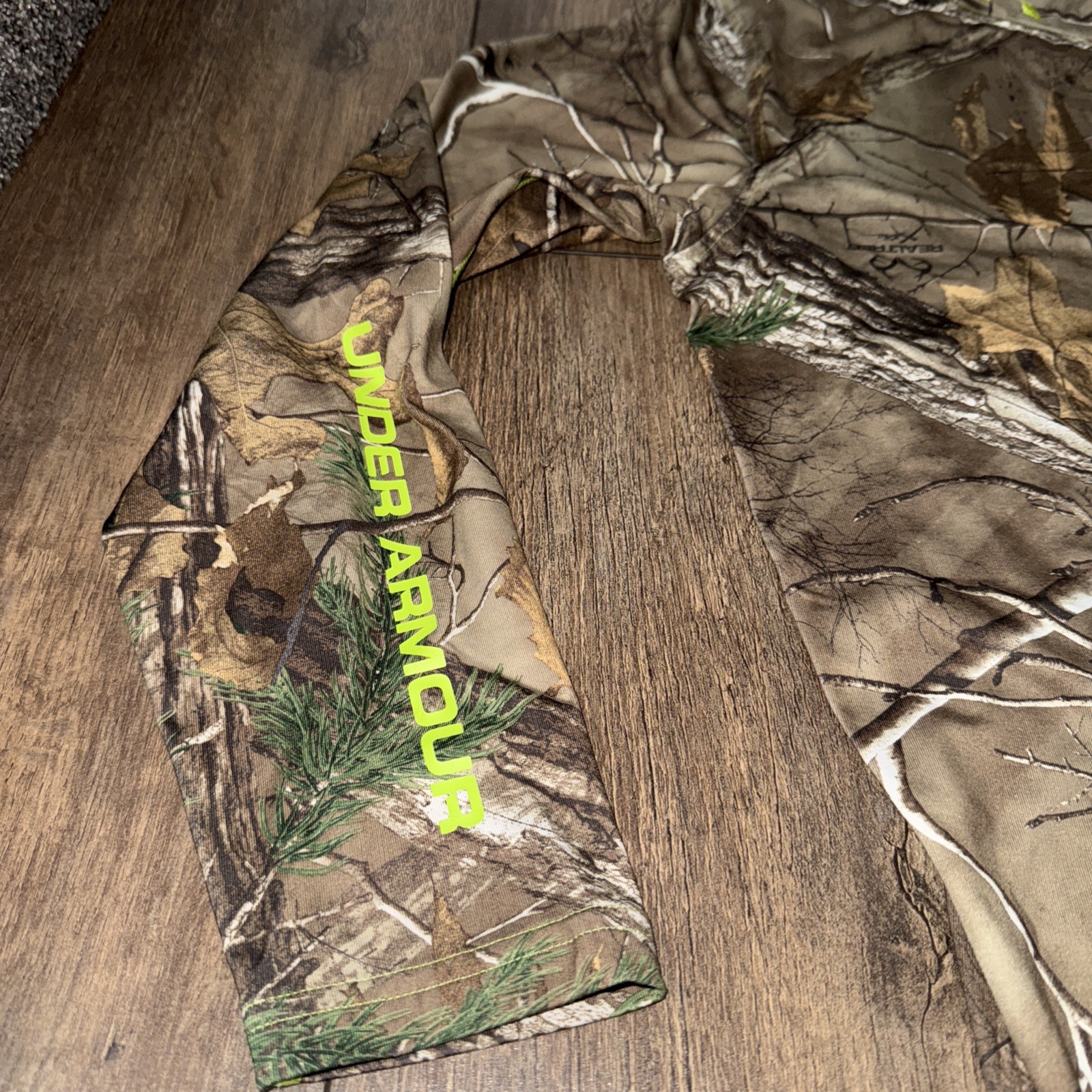 🦌Under Armour ColdGear Shirt Mens L Compression Scent Control Real Tree Camo gallery