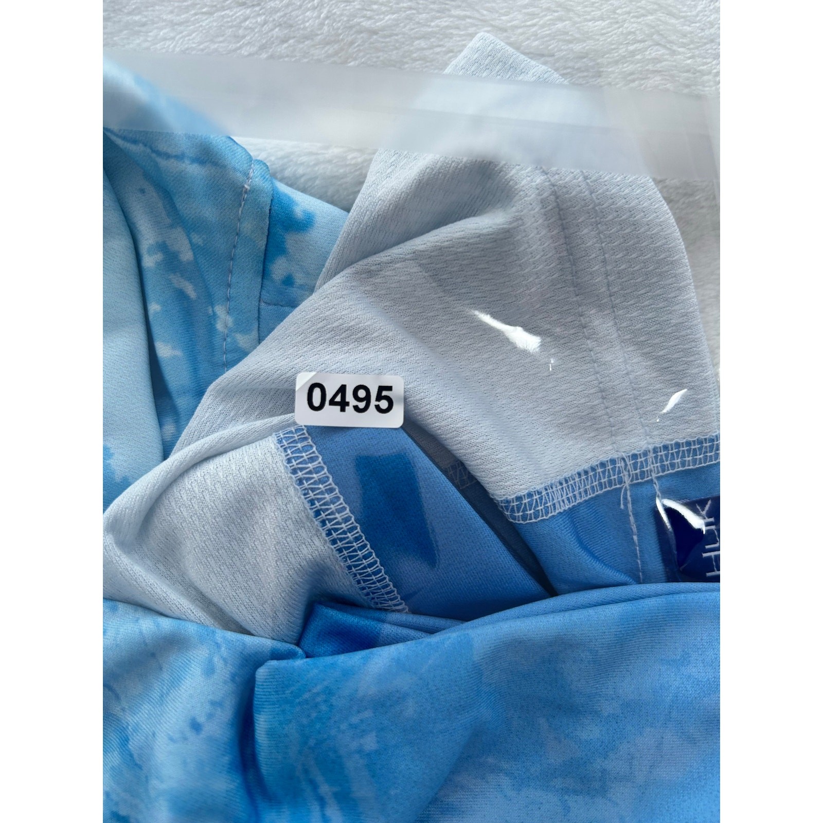 Huk Performance Shirt Long Sleeve Men Large Blue White NWT Lightweight Quick Dry gallery