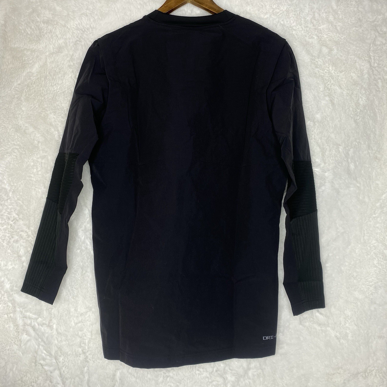 Nike Dri-Fit Lightweight Baseball Player Pullover Black Mens Size S FD4291-049 gallery