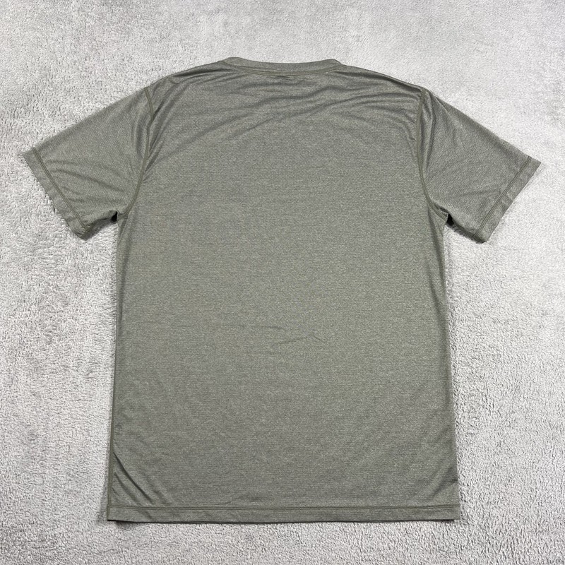 Vuori Tradewind Performance Tee Shirt Mens Medium Green Lightweight Athletic gallery