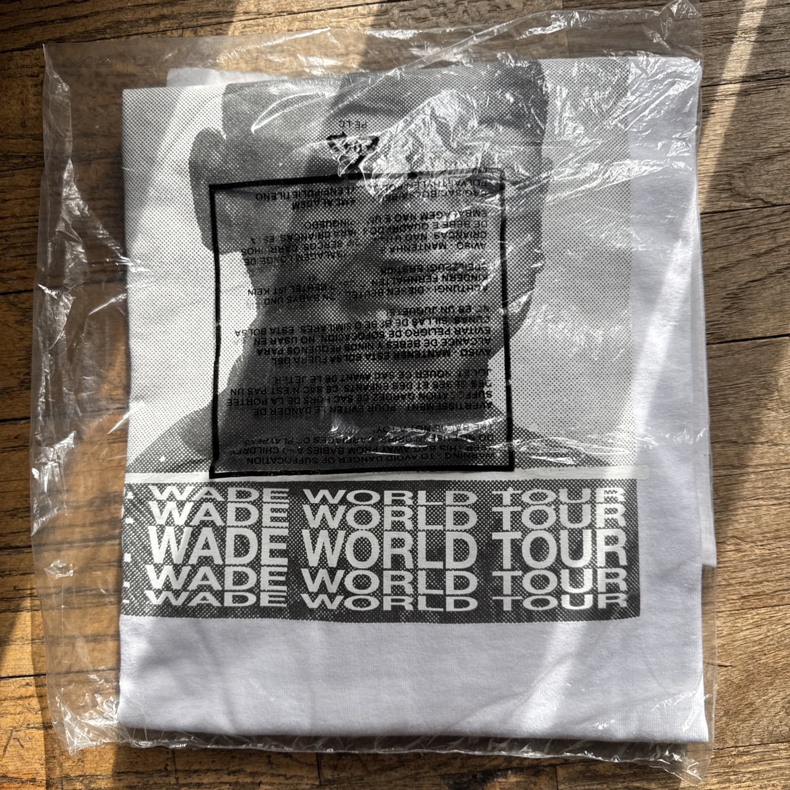 *Vintage* NIP Dwayne Wade Mens XL World Tour Long Sleeve Shirt, Bleacher Report gallery