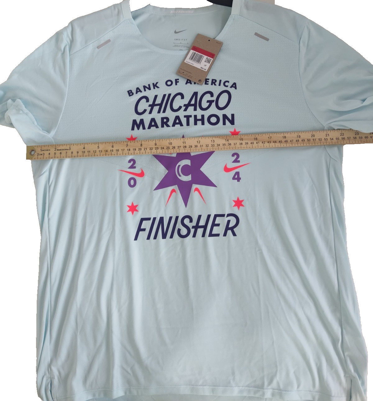 Nike Men's Dri-FIT Rise 365 2024 Chicago Marathon Finisher Graphic T-Shirt L gallery