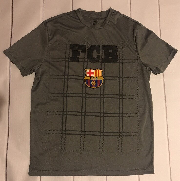 FCB Men's Gray Shirt Size Medium gallery