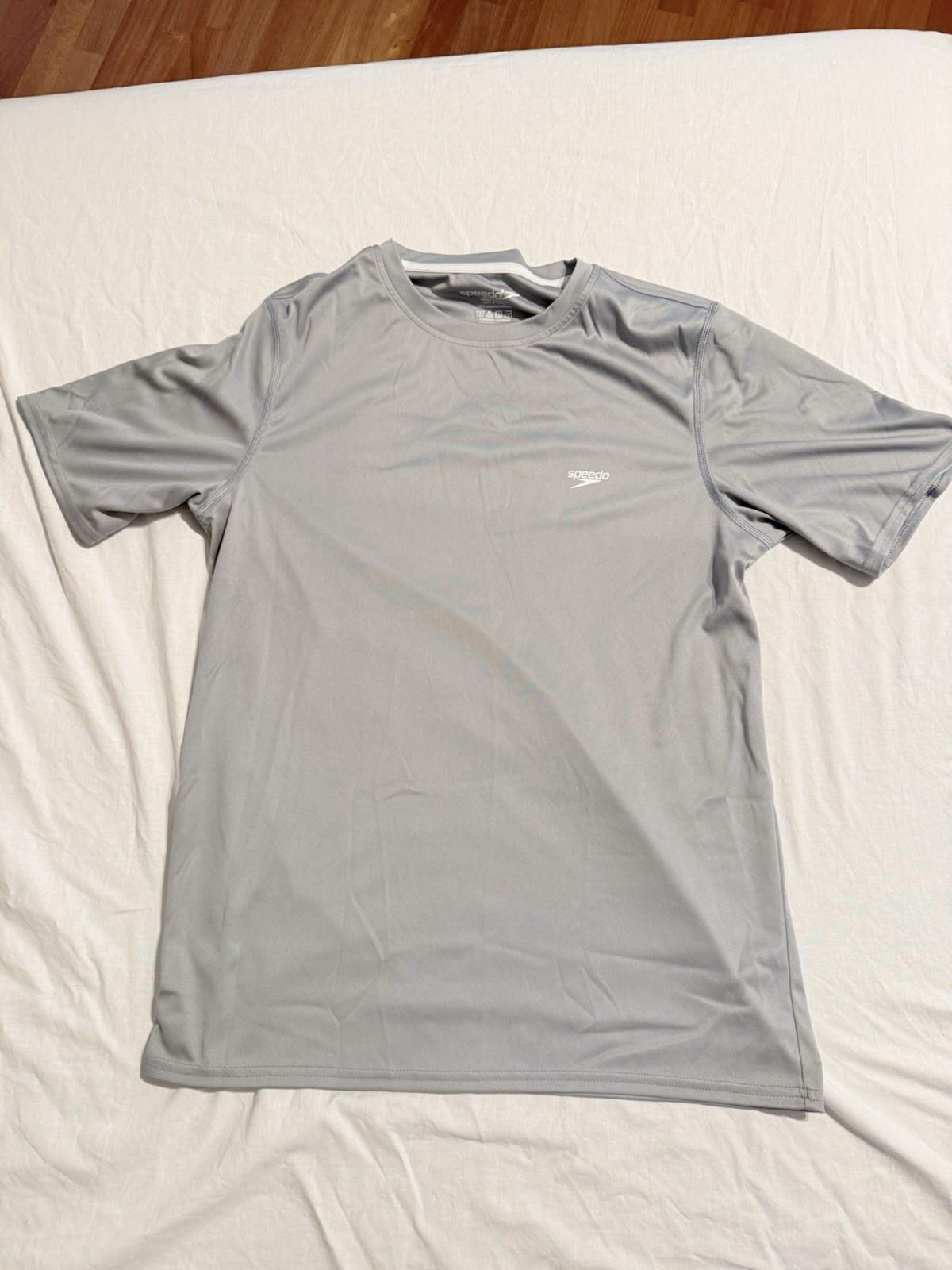 Speedo Men's Gray Lightweight Short Sleeve T-Shirt 100% Polyester Size S gallery