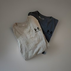 Under Armour Men’s Sport-style T-Shirts Set Of 2 1 Grey & 1 Grey/Blue Med EUC