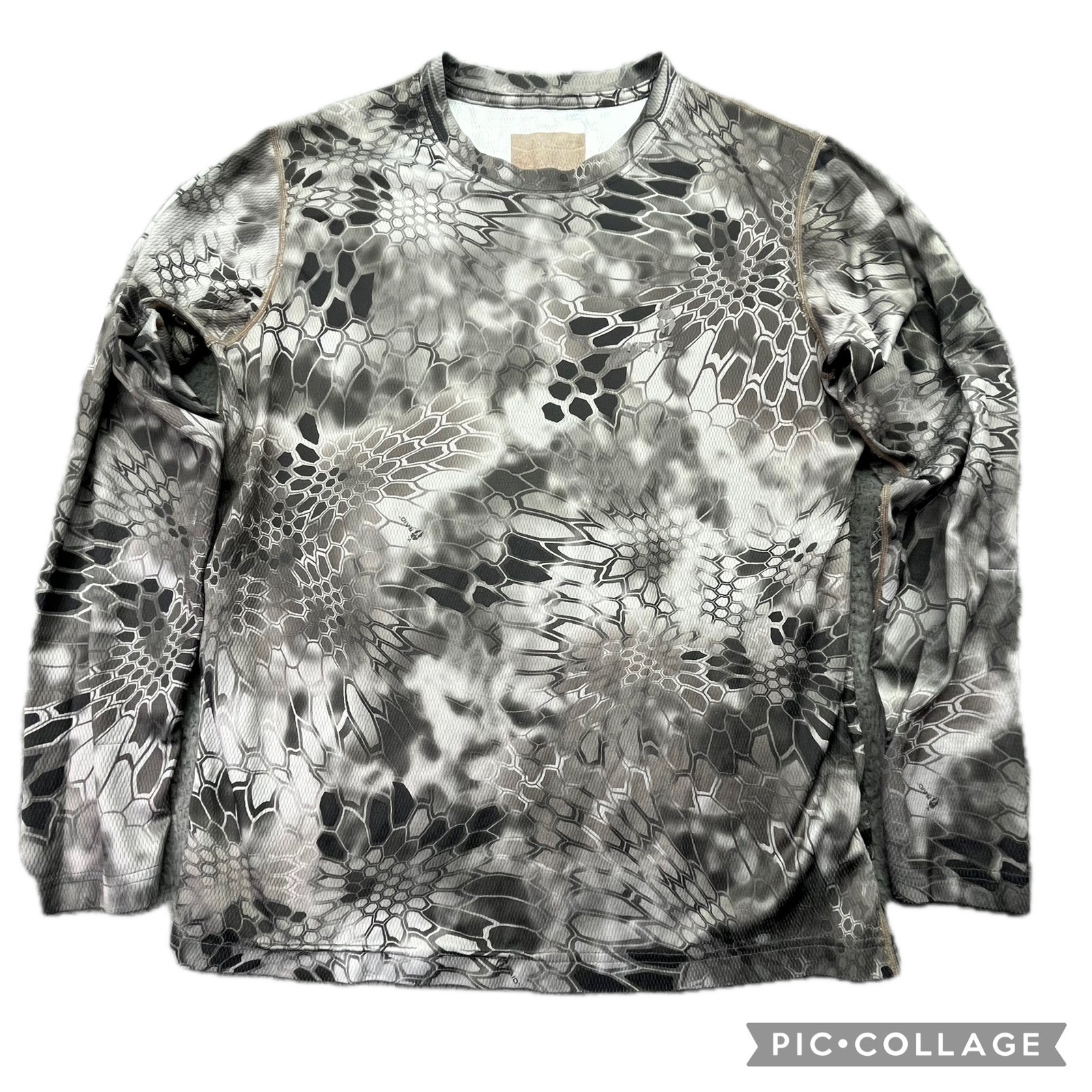 Kryptek RAID Camo Long Sleeve Performance Shirt Men's Grey Black Snakeskin gallery