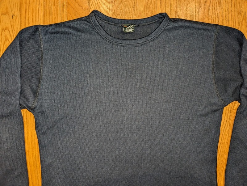 Vintage L.L Bean Thermal Base Layer With Thumbholes Mens Large Navy Blue USA gallery
