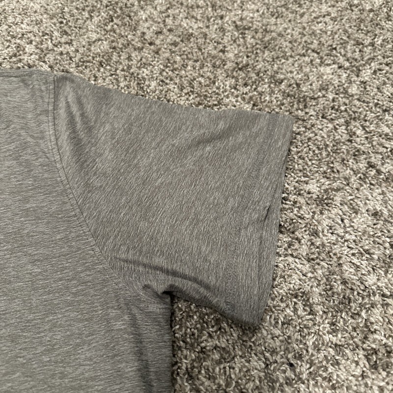 Vuori Strato Tech Tee Shirt Men’s Size XL Grey Heather Moisture Wicking V126 gallery