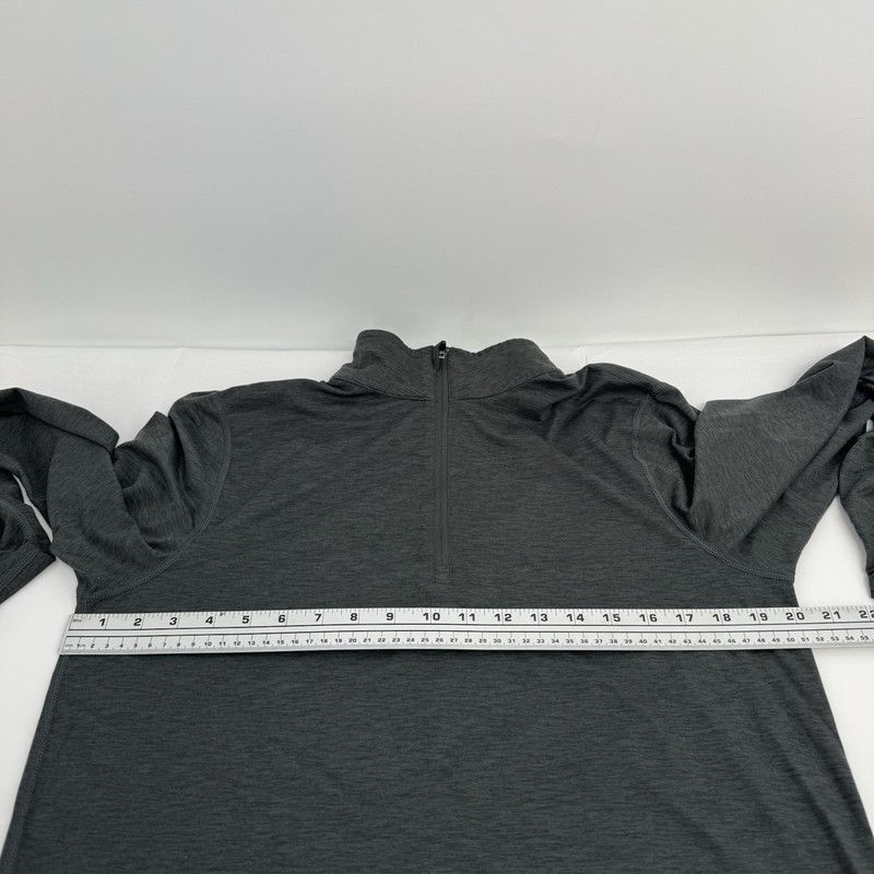 Vuori Ease Performance Half Zip Men’s M Grey Long Sleeve Stretch Pullover V221 gallery