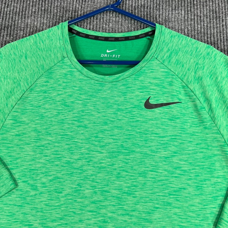 Nike Shirt Mens Large Green 1/2 Sleeve Dri Fit Workout Active Casual Gym Run gallery