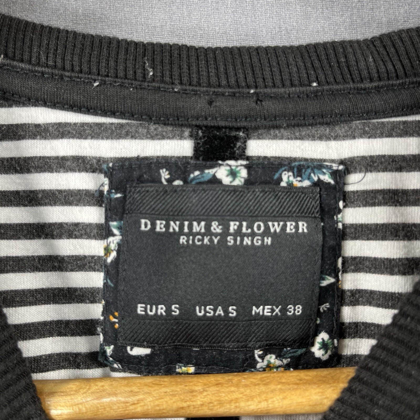 Denim & Flower Mens Shirt Black S Dad Definition Graphic Short Sleeve T-Shirt gallery
