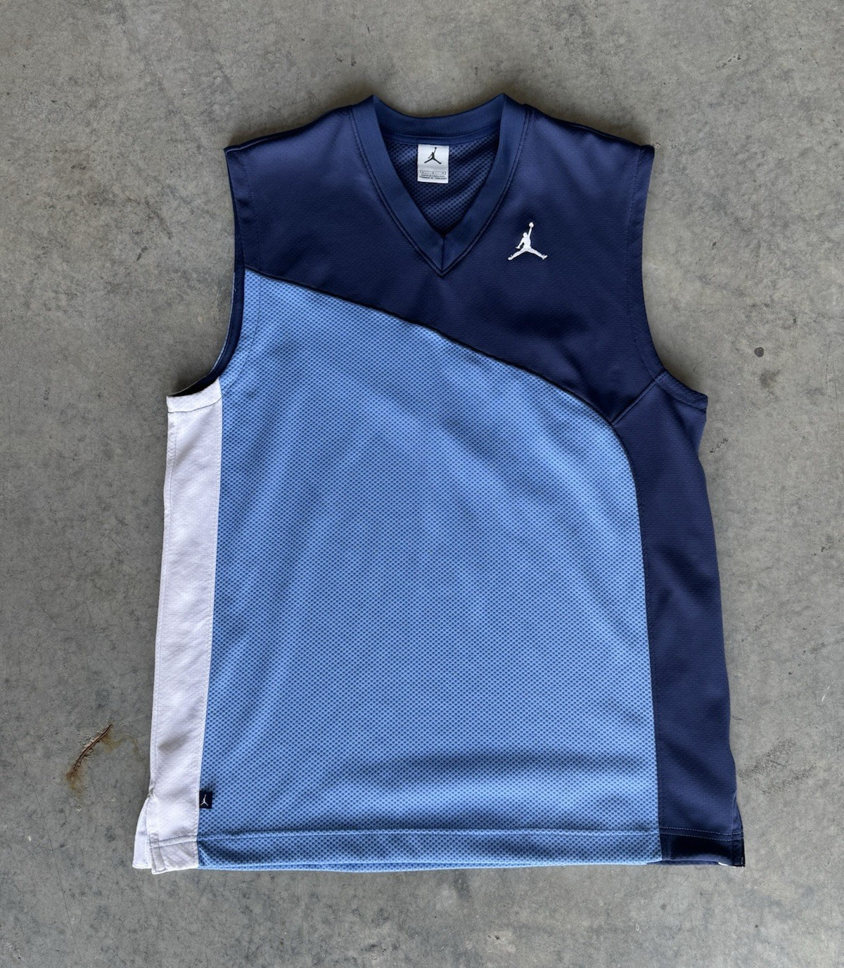 Jordan Jumpman Logo Mesh Breathable Colorblock V-Neck Tank Blue/White L gallery