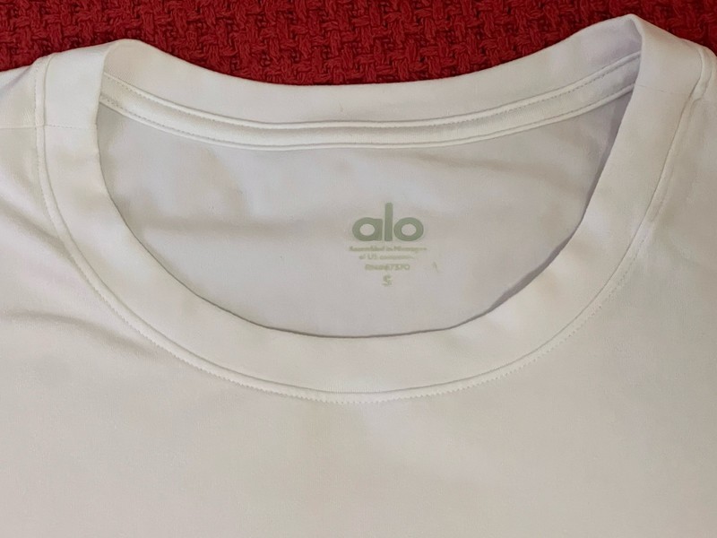 MENS ALO YOGA CONQUER MUSCLE TANK TOP SIZE SMALL WHITE SUPER SOFT BRAND NEW gallery