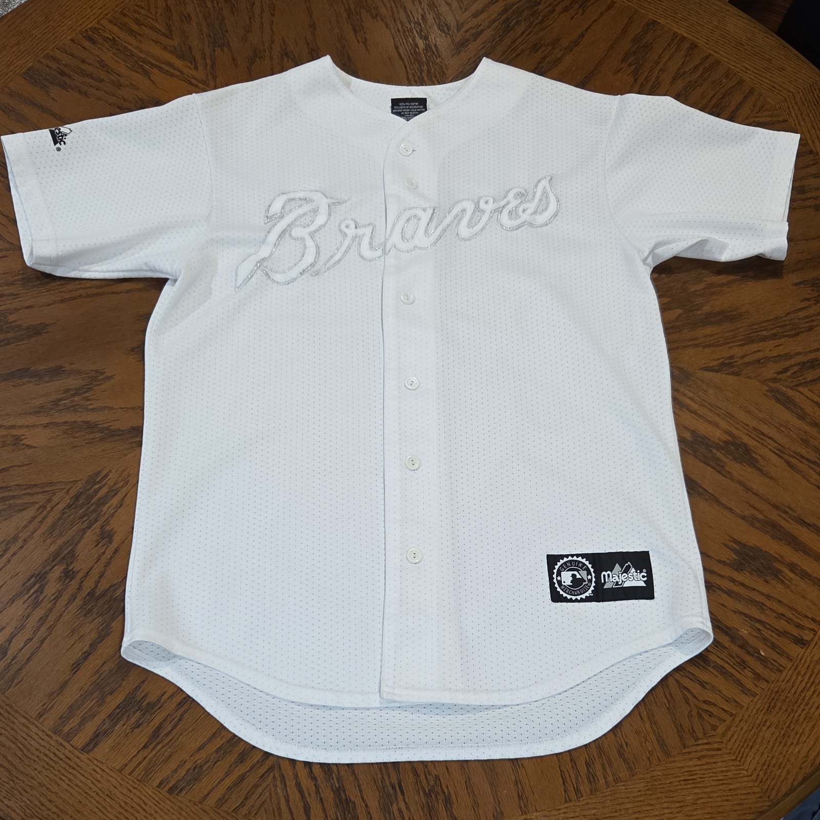 Atlanta Braves Vintage Majestic Men’s MLB Baseball Jersey Size M, White & Silver gallery