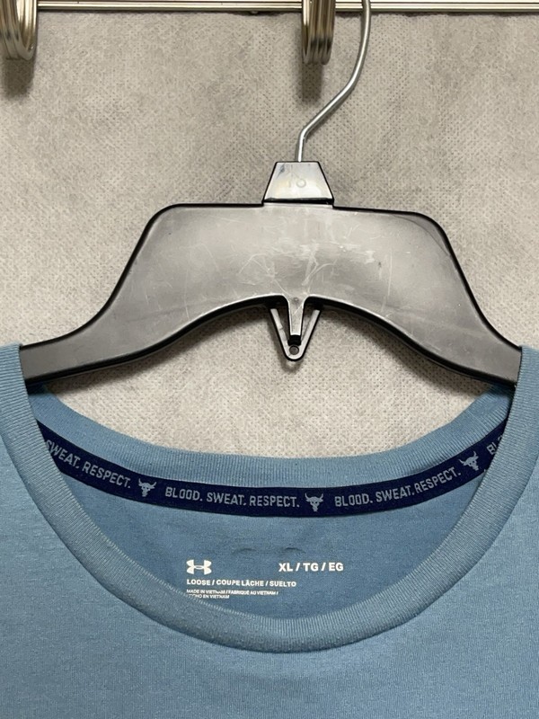 Under Armour Shirt Men XL Blue Loose Active Performance Project Rock Gym Hybrid gallery