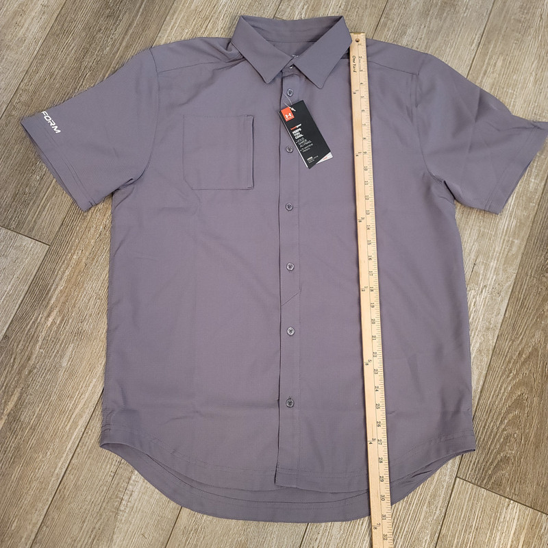 NWT Men's Under Armour Pro-Form Logo Heat Gear Loose M Medium Button Down Shirt gallery