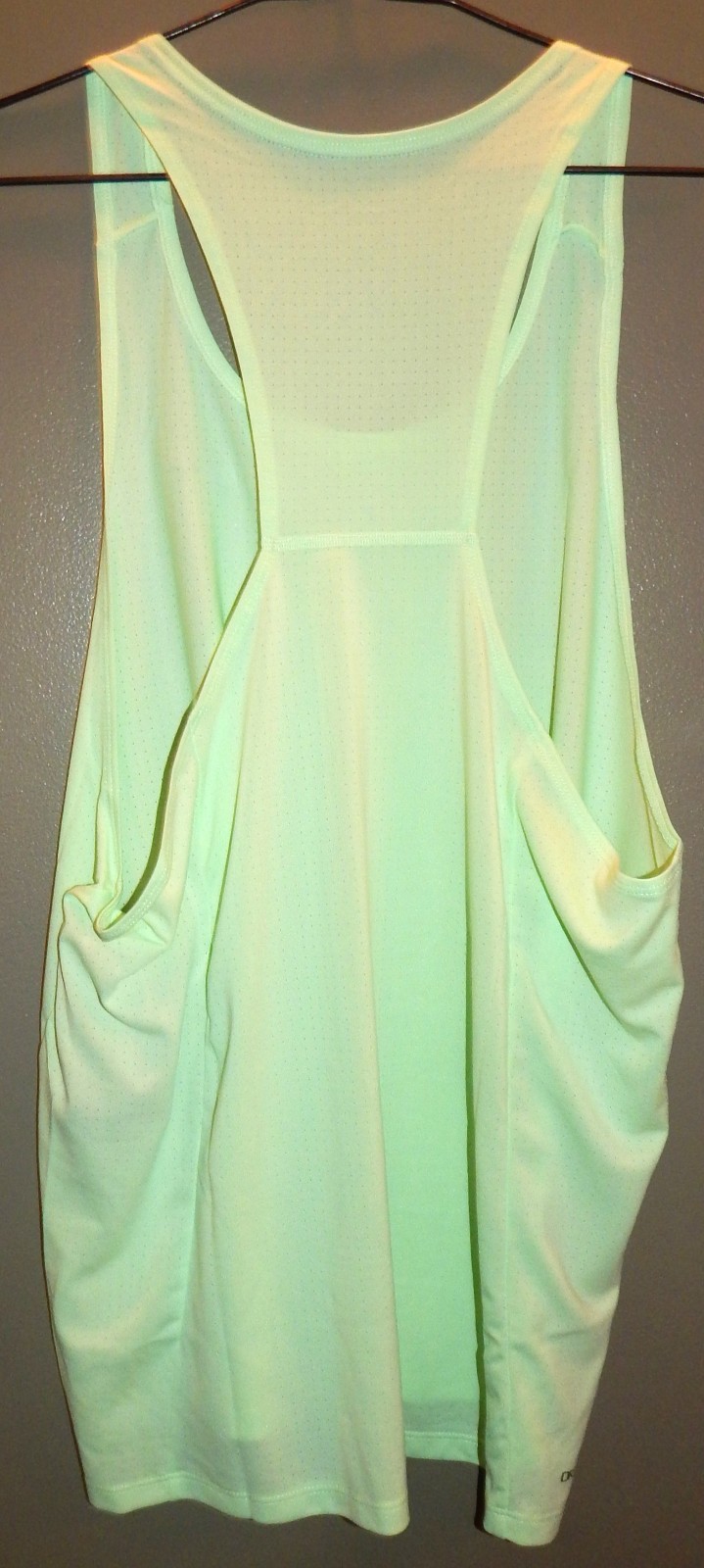 Nike Dri-Fit Men's Running Singlet Size L FN4229-376 Light Green gallery