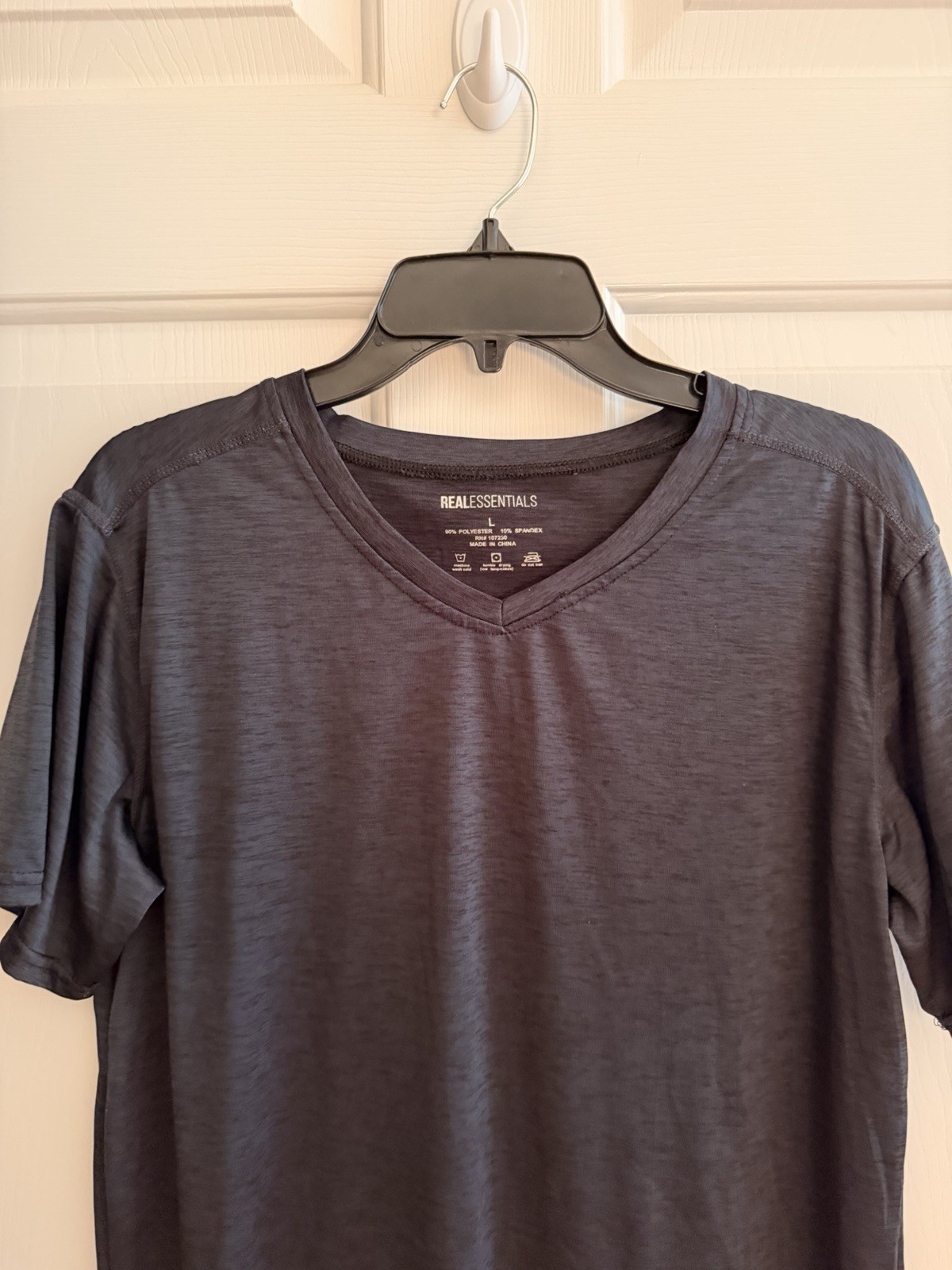 Real Essentials Dark Gray Heathered S/S V-Neck Athletic Tee, Men’s Sz Large gallery