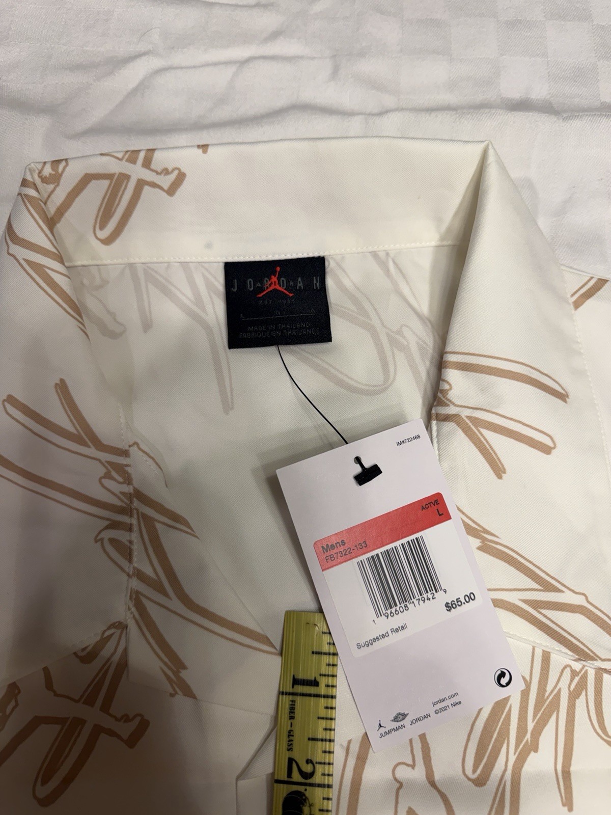 Jordan “Flight” Button Shirt. Large. New With Tags/Only Tried On! Flawless!! gallery
