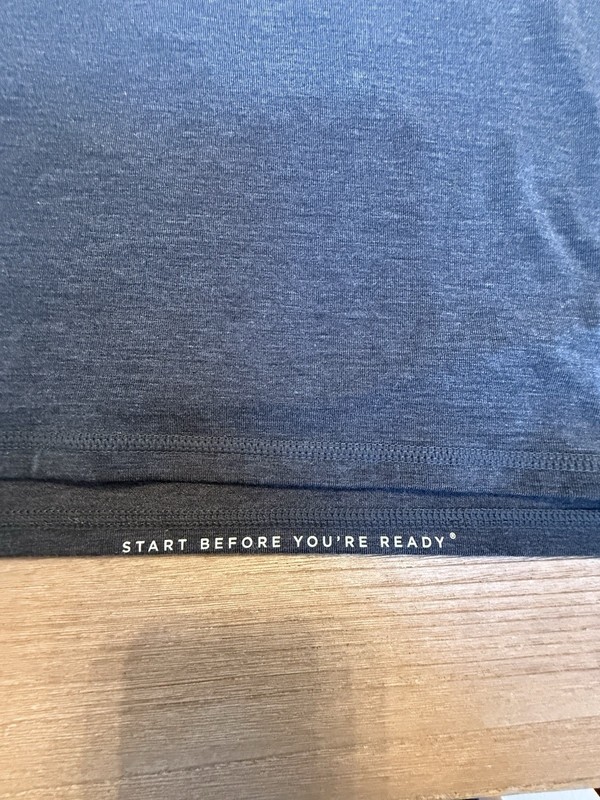 Peloton x Fourlaps Radius Henley Athletic Tee L Gray athleisure cycling casual gallery
