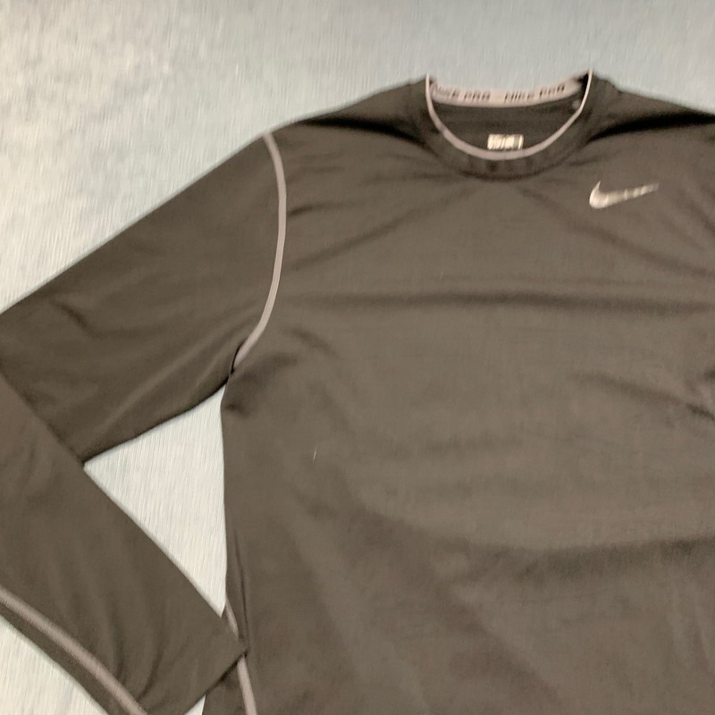Nike Pro Combat Dri Fit Compression Shirt Mens S Black Swoosh Logo Performance gallery