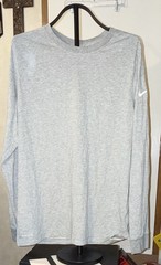 Nike Dri-FIT Men’s Gray Long Sleeve Crew Neck Tee L Moisture Wicking Logo