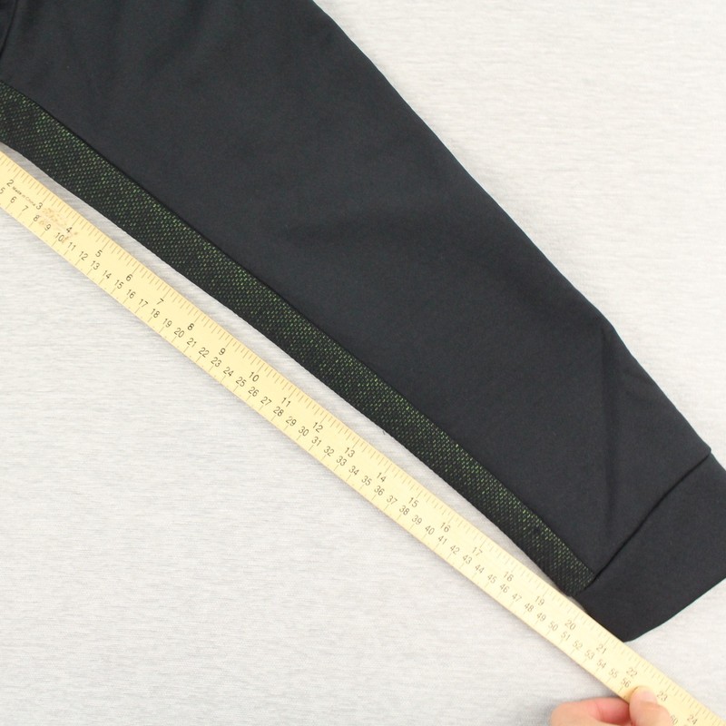 Nike Therma-FIT Shirt Mens M Black Green Training Pullover Polyester Long Sleeve gallery