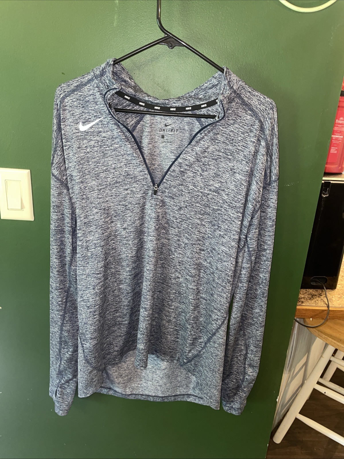 Nike Men's Dri-Fit Light Grey 1/4-Zip Long Sleeve Running Pullover L Thumb Holes gallery