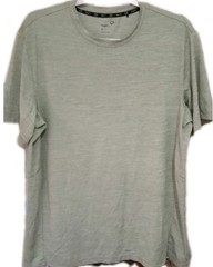 Men’s Gap Fit Top Size Large