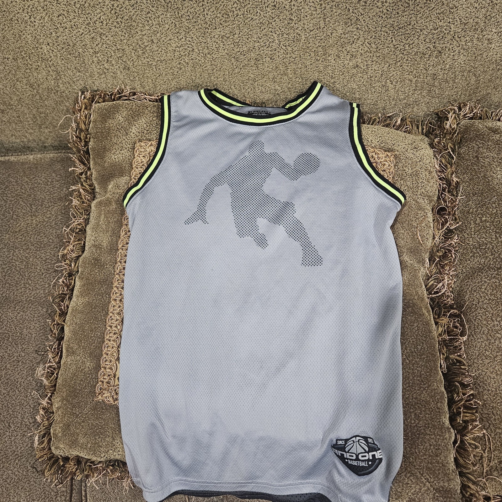 AND1 Reversible Breathable Mesh Basketball Jersey Tank BOY's 14/16 XL Gray gallery