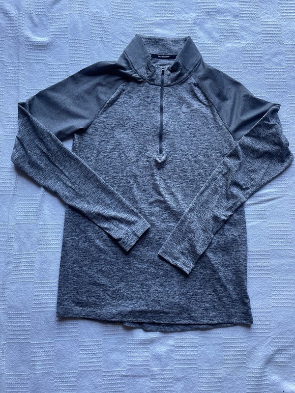 Nike Running Element DriFit Size S Performance Training Runner Top Sweater Shirt gallery
