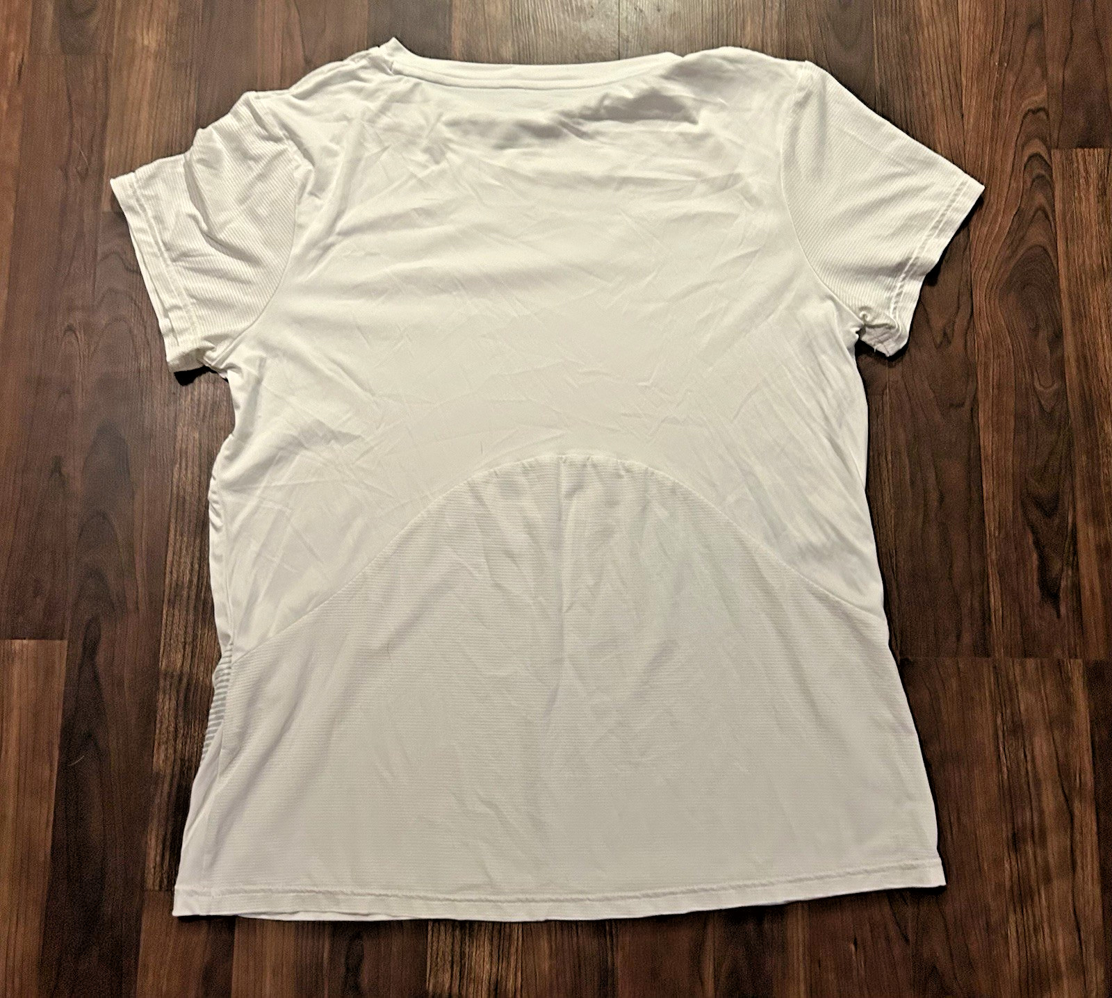 Under Armour ISO Chill Active Wear Shirt Loose Fit Men's size Large gallery