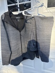 Russell Athletic Men’s Jogging Suit Large Top Xl Bottom. Looks New