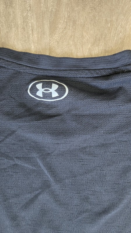 Under Armour Men's Seamless Short-Sleeve T-Shirt Black Medium gallery