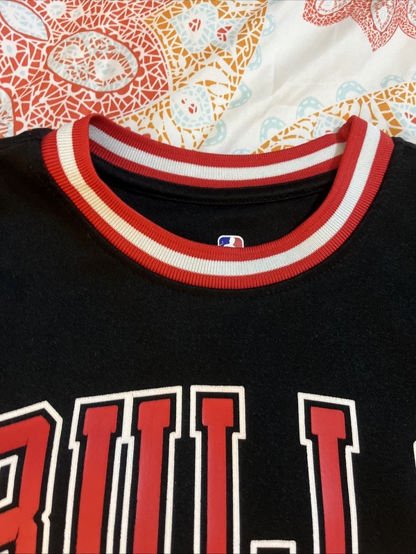 Chicago Bulls Jersey Shirt NBA Size Small Black Short Sleeve gallery