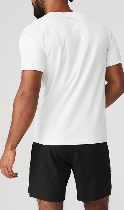 ALO Yoga Men’s Conquer Reform Performance Crewneck T-Shirt - White - 2XL gallery