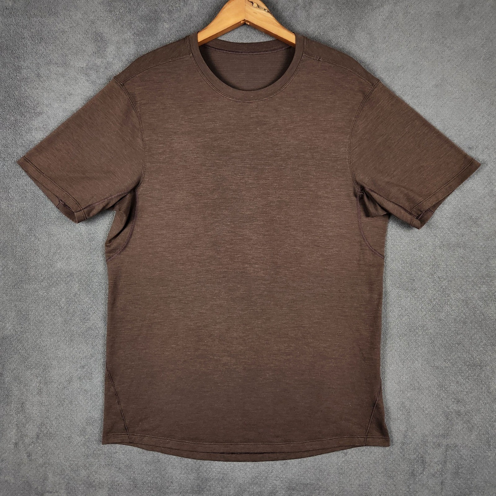Lululemon Performance Shirt Mens Large Brown Heathered Short Sleeve Reflective gallery