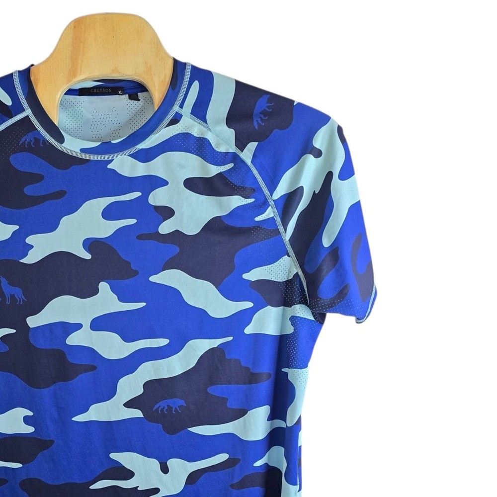 Greyson Mens XL Blue Camo Wolf Logo Performance Short Sleeve T-Shirt Raglan