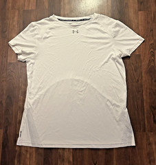 Under Armour ISO Chill Active Wear Shirt Loose Fit Men’s size Large