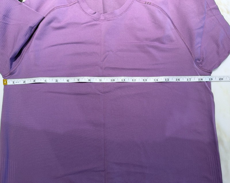 Lululemon Metal Vent Tech Short Sleeve Shirt (Purple - Size Medium) gallery