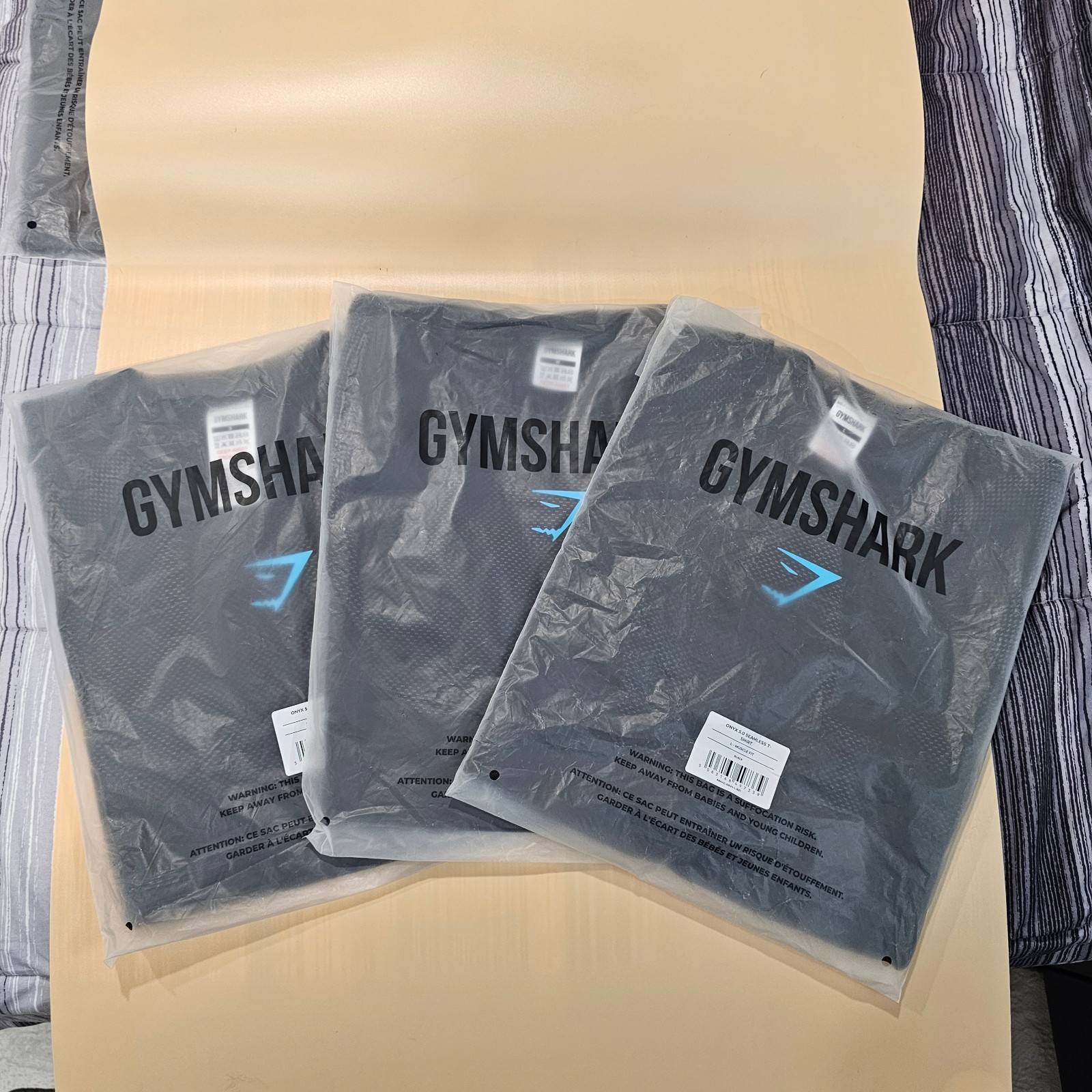 Gymshark Onyx 5.0 Seamless T-Shirt Onyx Grey, Light Grey, Carmine Red - On Hand gallery