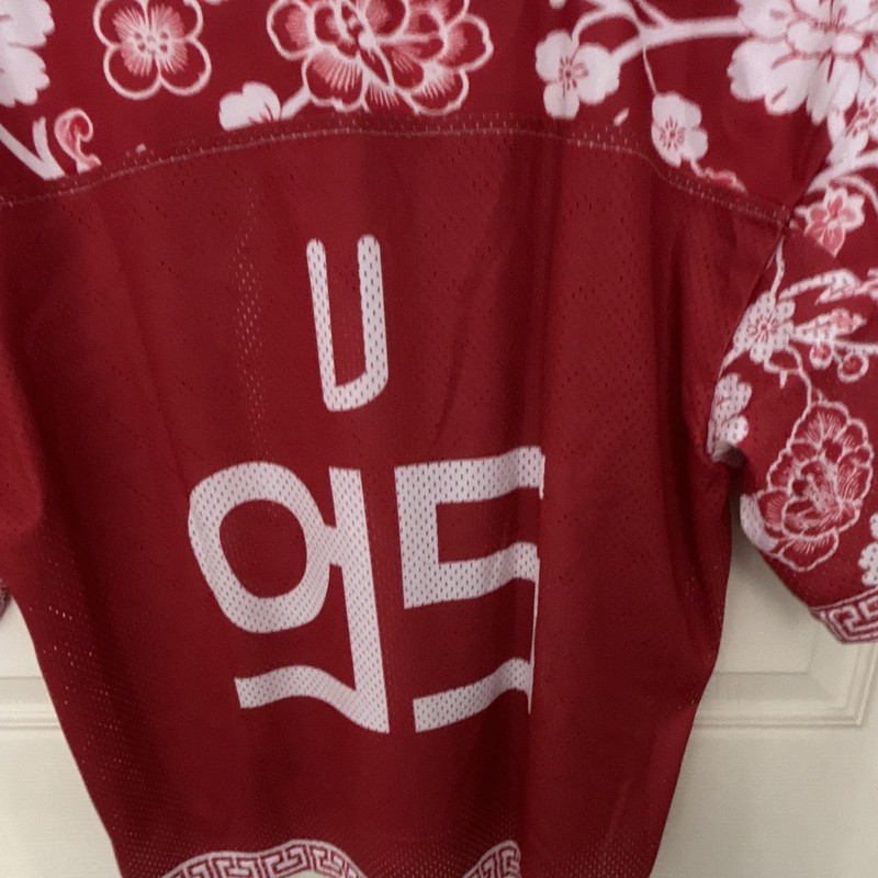Women’s BTS Arirang Short Sleeve Never Used Breathable Jersey Top S gallery