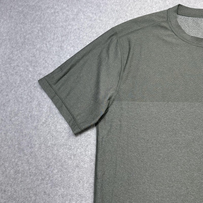 Vuori Grandview Tech Tee Shirt Mens XL Green Short Sleeve Performance Athletic gallery