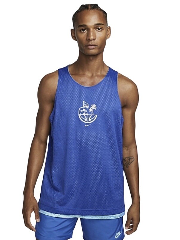 Size M- Nike Men's Standard Issue Mesh Basketball Jersey, Copa/Game Royal. gallery